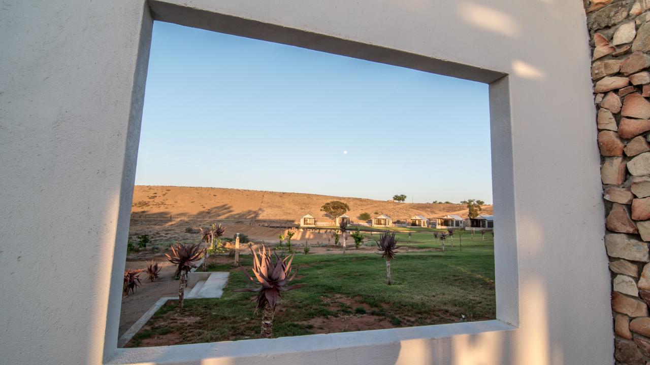 Letsatsi Lodge Vanrhynsdorp Buitenkant foto